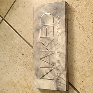 New Naked Smoky Pallette